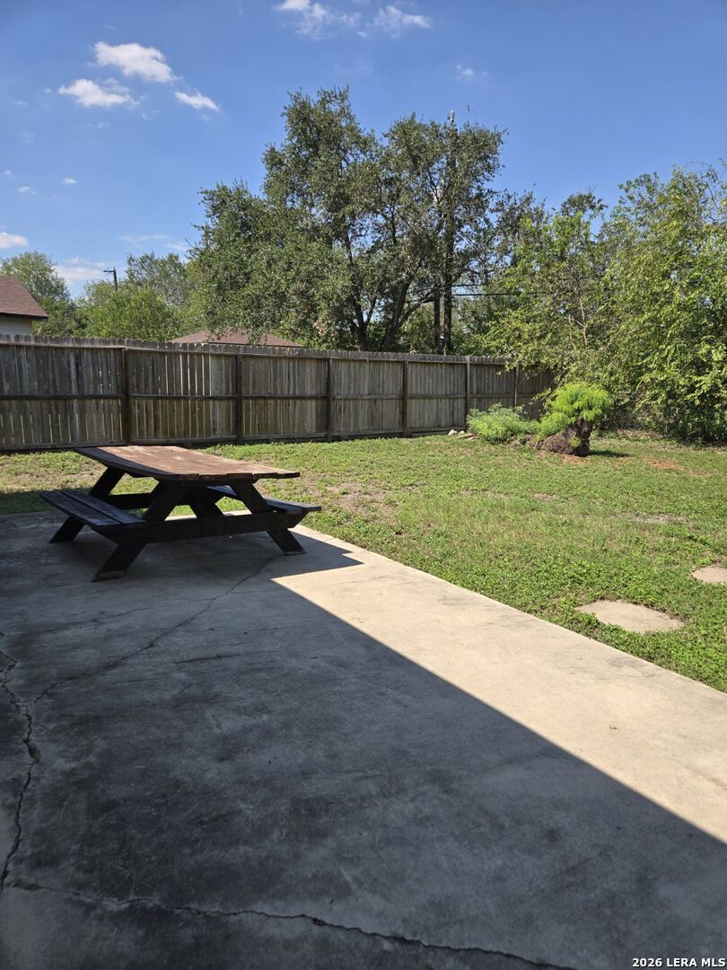 6123 Fir Valley Drive San Antonio TX 78242