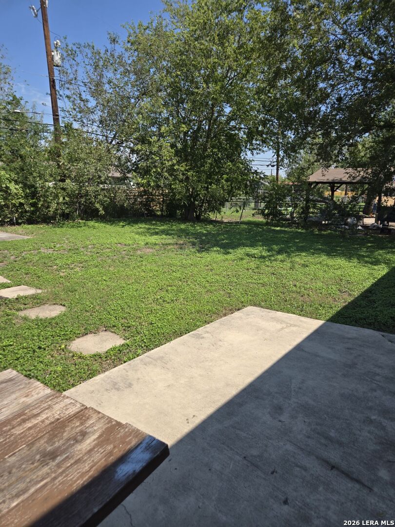 6123 Fir Valley Drive San Antonio TX 78242