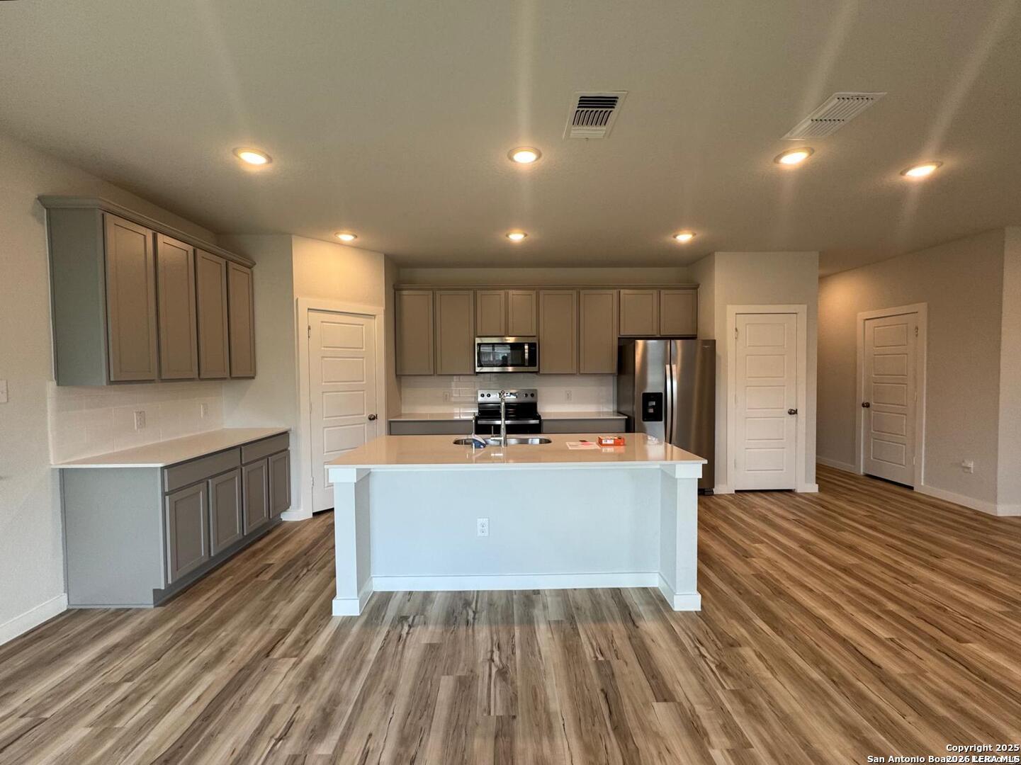 5935 W Hausman Road San Antonio TX 78249