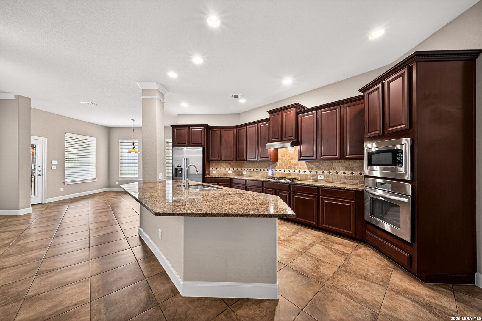 17759 Maui Sands San Antonio TX 78255