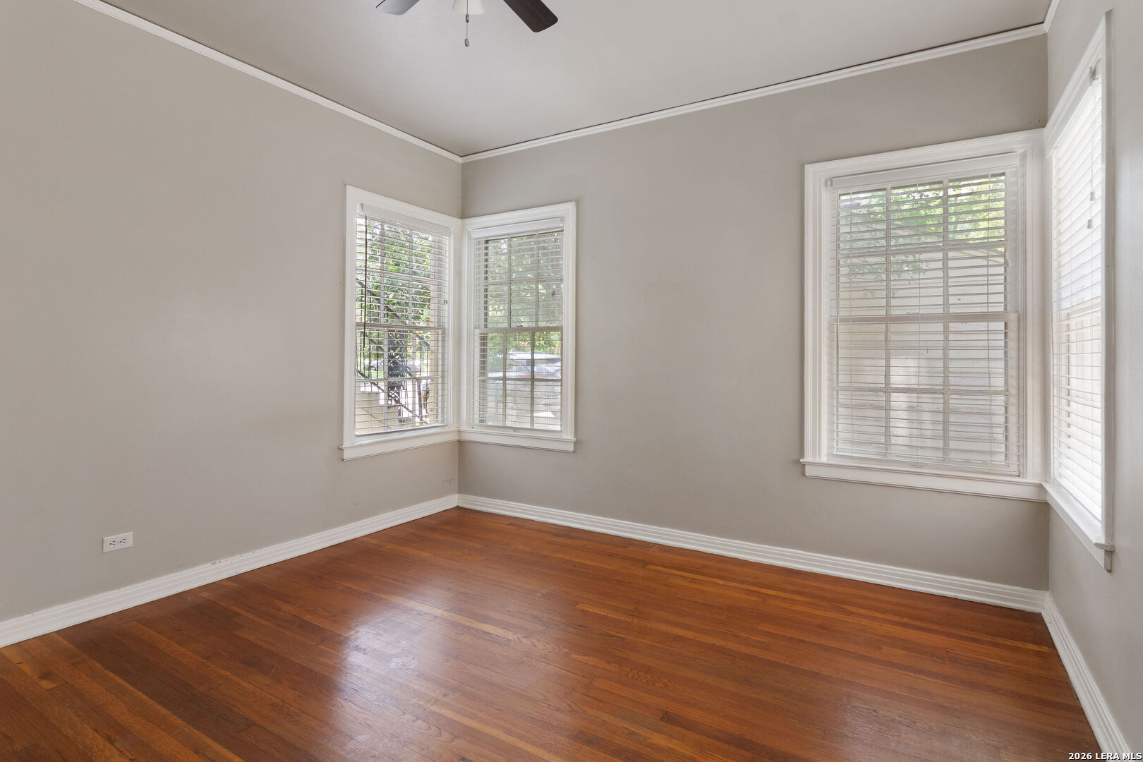 336 East Lullwood Avenue San Antonio TX 78212