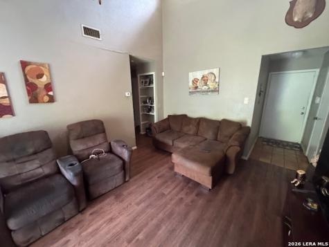 5411 Encanta San Antonio TX 78233