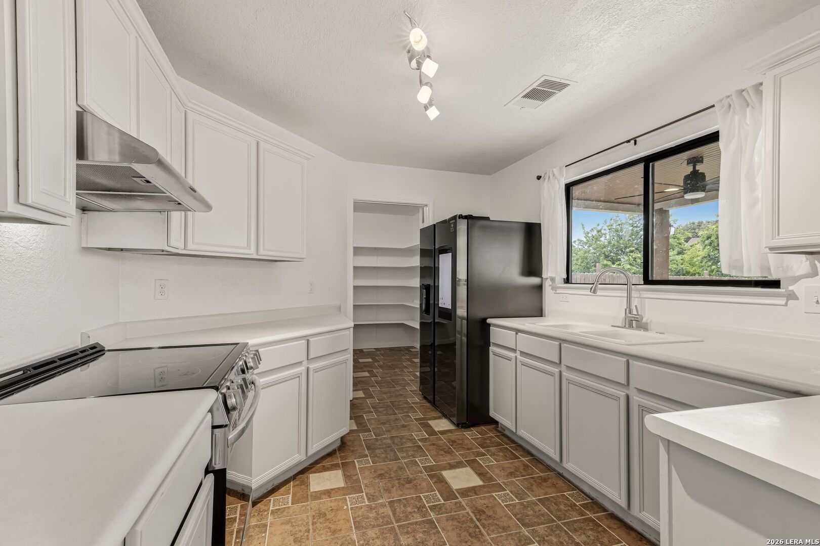 2331 Paddle Creek San Antonio TX 78245