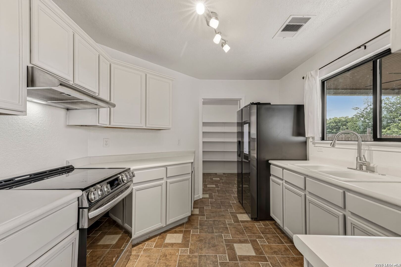 2331 Paddle Creek San Antonio TX 78245