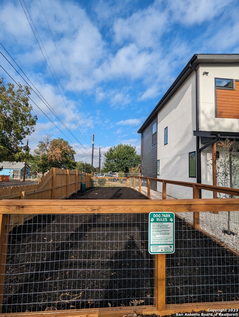 911 Piedmont Avenue San Antonio TX 78210