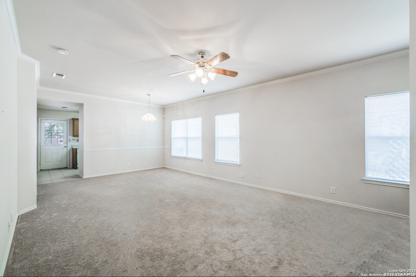 7134 Snowden Crest San Antonio TX 78240