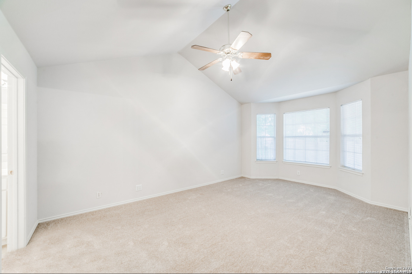 7134 Snowden Crest San Antonio TX 78240