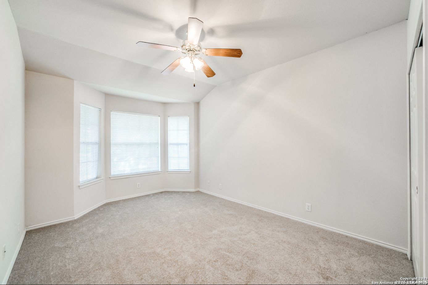 7134 Snowden Crest San Antonio TX 78240