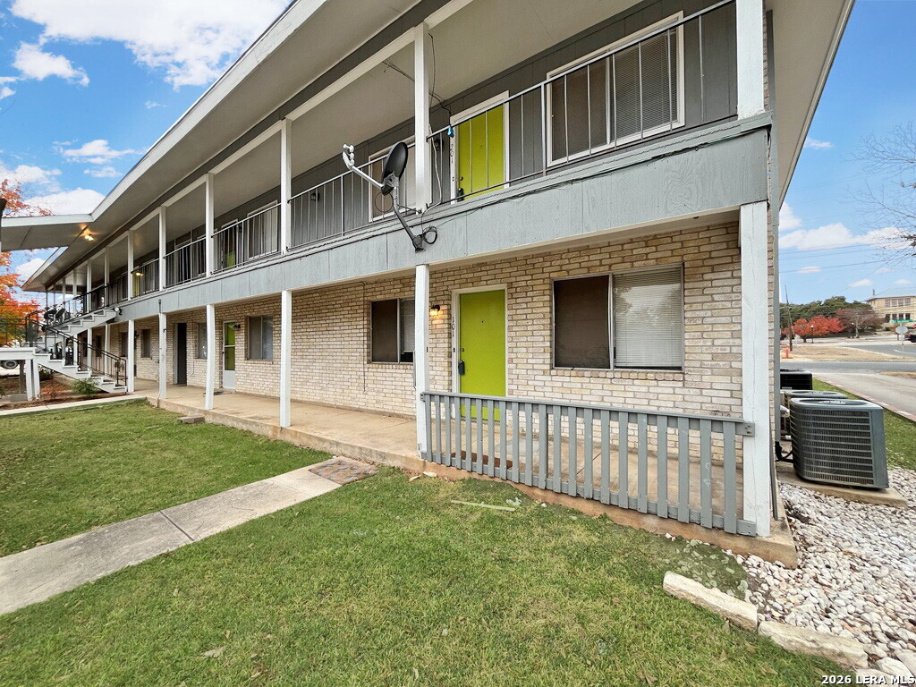 311 E San Antonio Boerne TX 78006