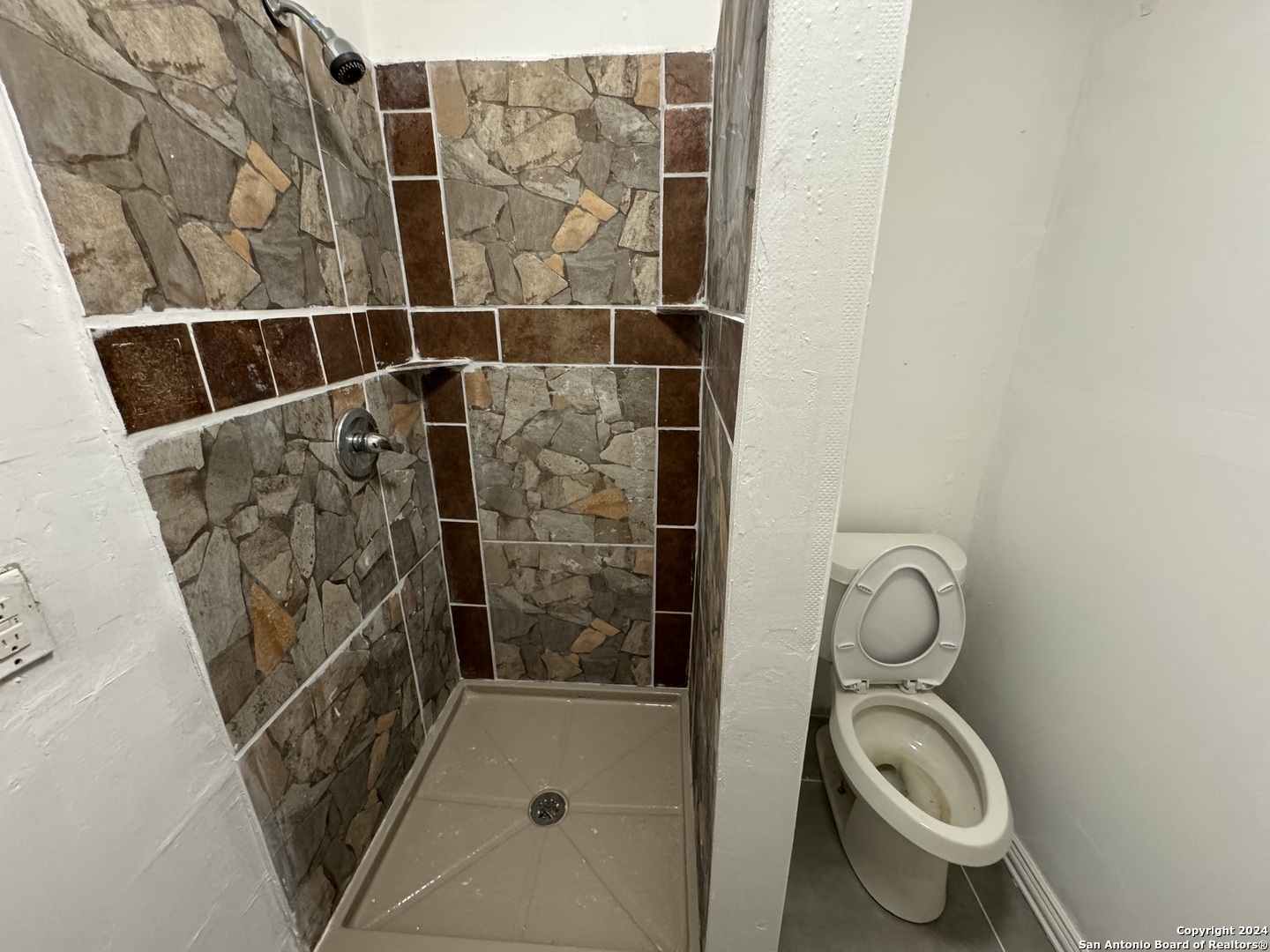 520 W Mitchell Street San Antonio TX 78204
