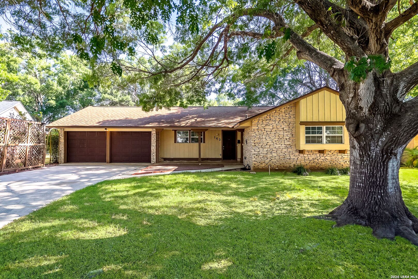 145 Valley Oak Drive Schertz TX 78154