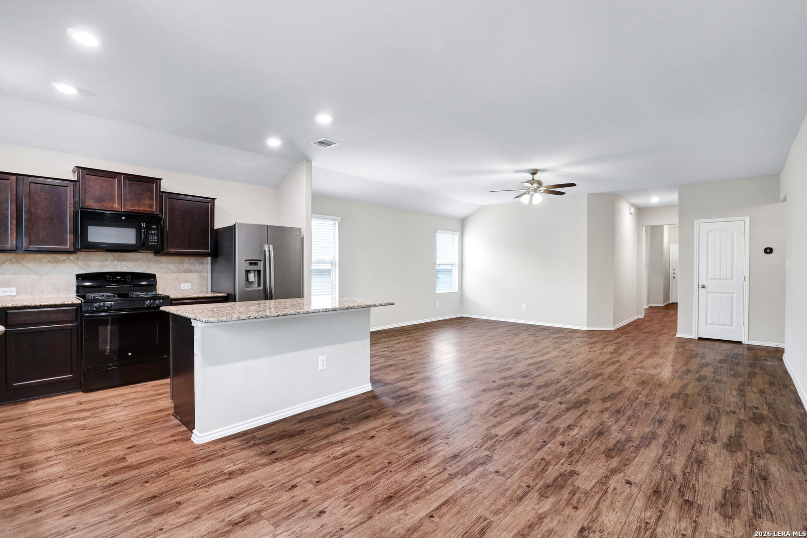 1922 Marbach Woods San Antonio TX 78245