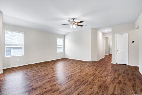 1922 Marbach Woods San Antonio TX 78245