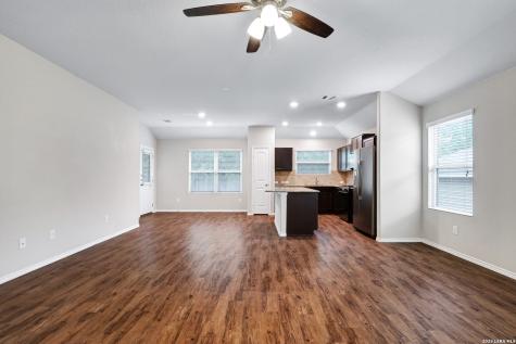 1922 Marbach Woods San Antonio TX 78245