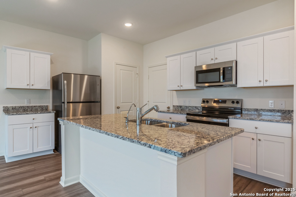 7522 Burrowing Cobra San Antonio TX 78253