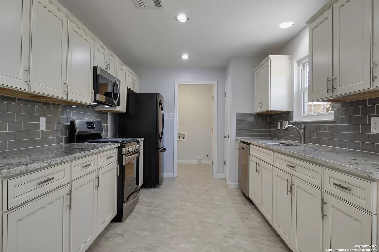 7246 Flaming Forest Street San Antonio TX 78250