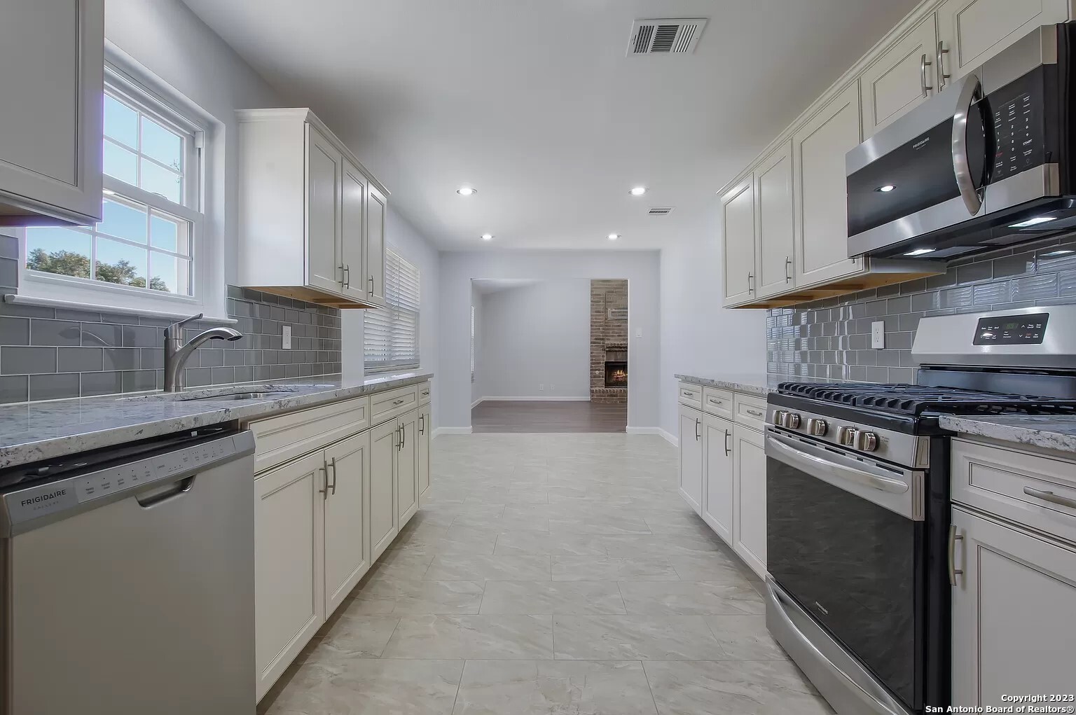 7246 Flaming Forest Street San Antonio TX 78250