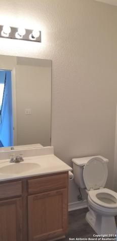806 Thomas Ridge San Antonio TX 78251