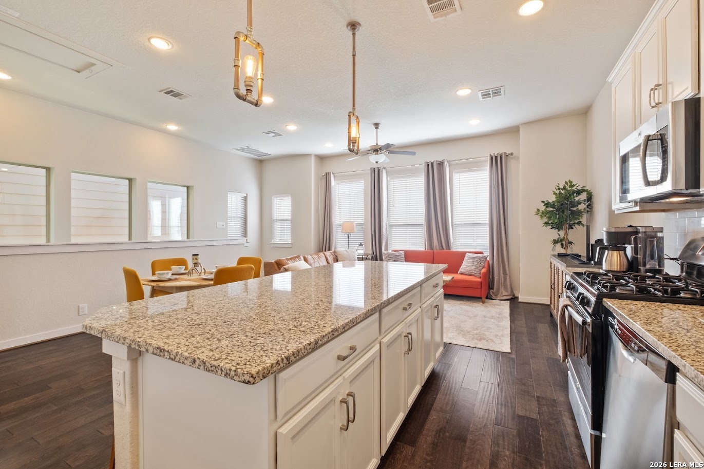 2009 Mccullough Avenue San Antonio TX 78212