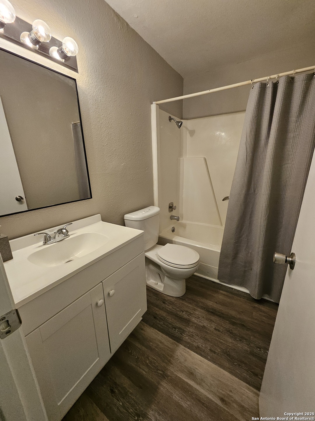 5814 Cliffmont San Antonio TX 78250