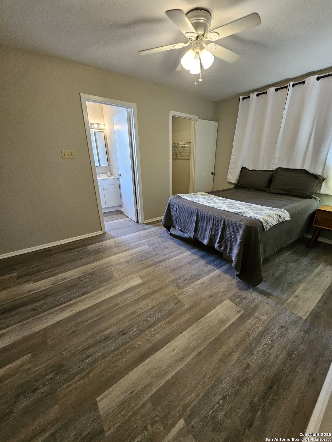 5814 Cliffmont San Antonio TX 78250