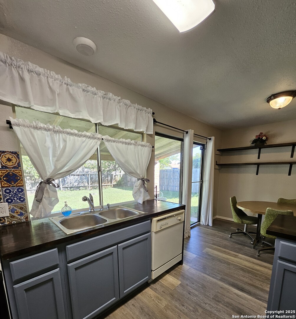 5814 Cliffmont San Antonio TX 78250