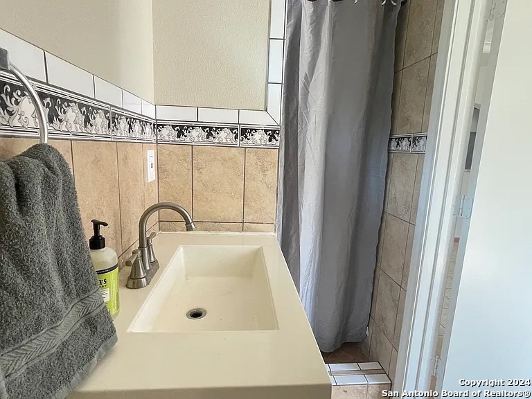 503 Grosvenor Street San Antonio TX 78221