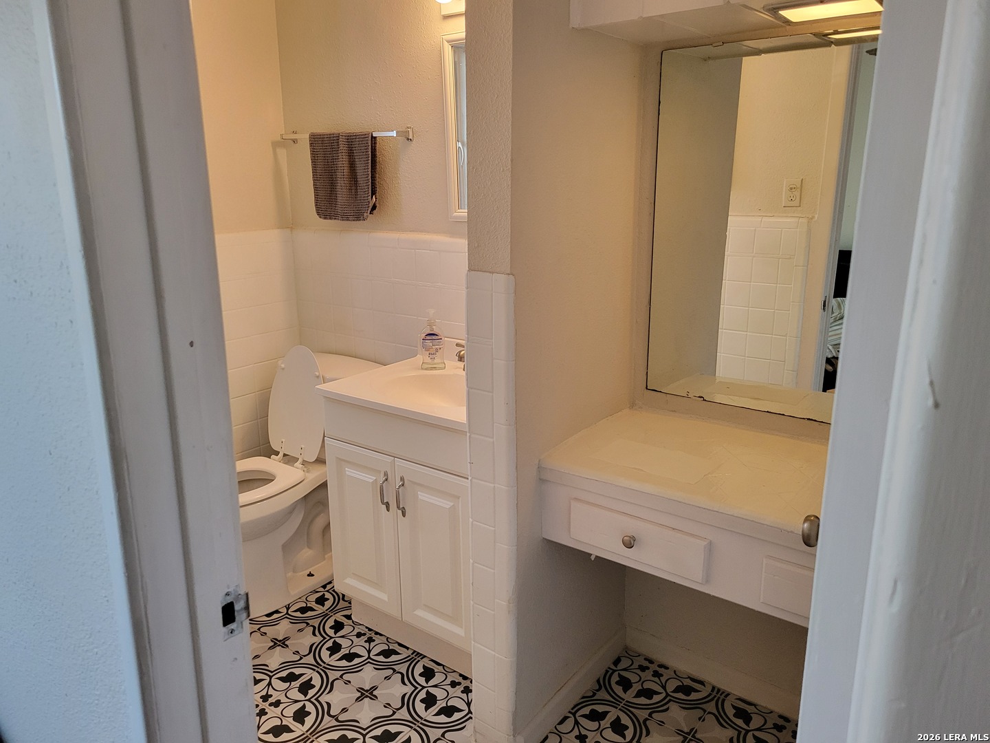 558 Adrian San Antonio TX 78213