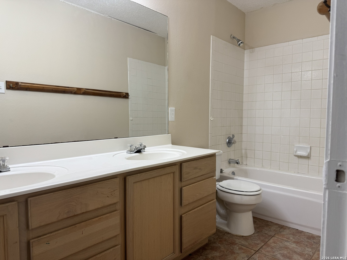 8003 Chestnut Manor Drive Converse TX 78109