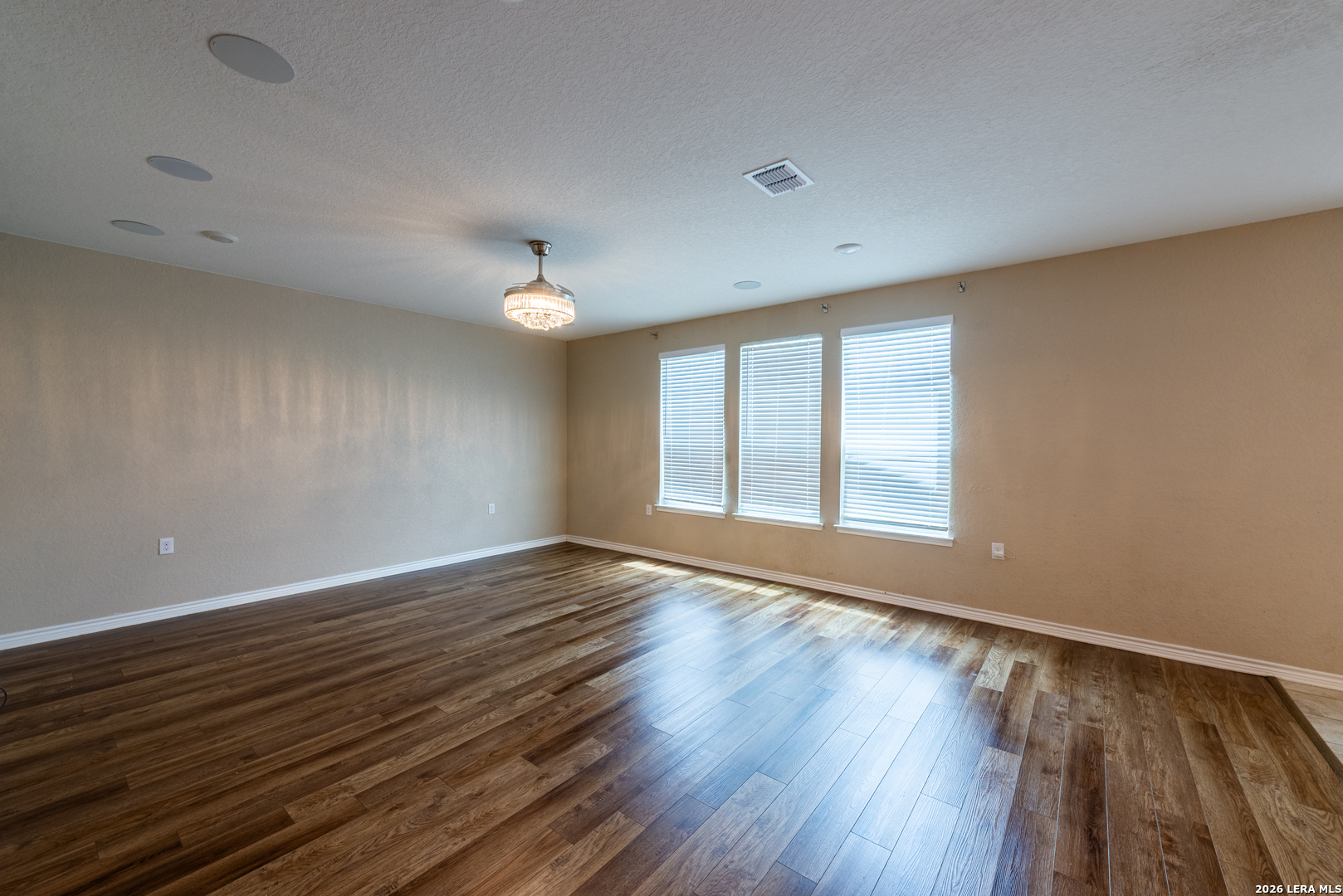 5526 Castle Brook Drive San Antonio TX 78218