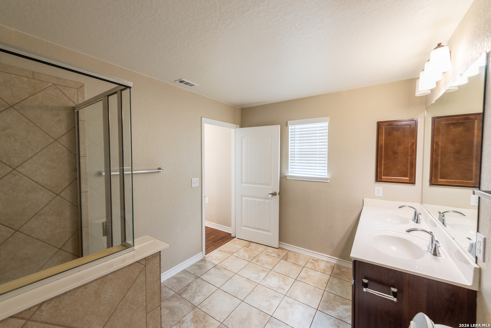 5526 Castle Brook Drive San Antonio TX 78218