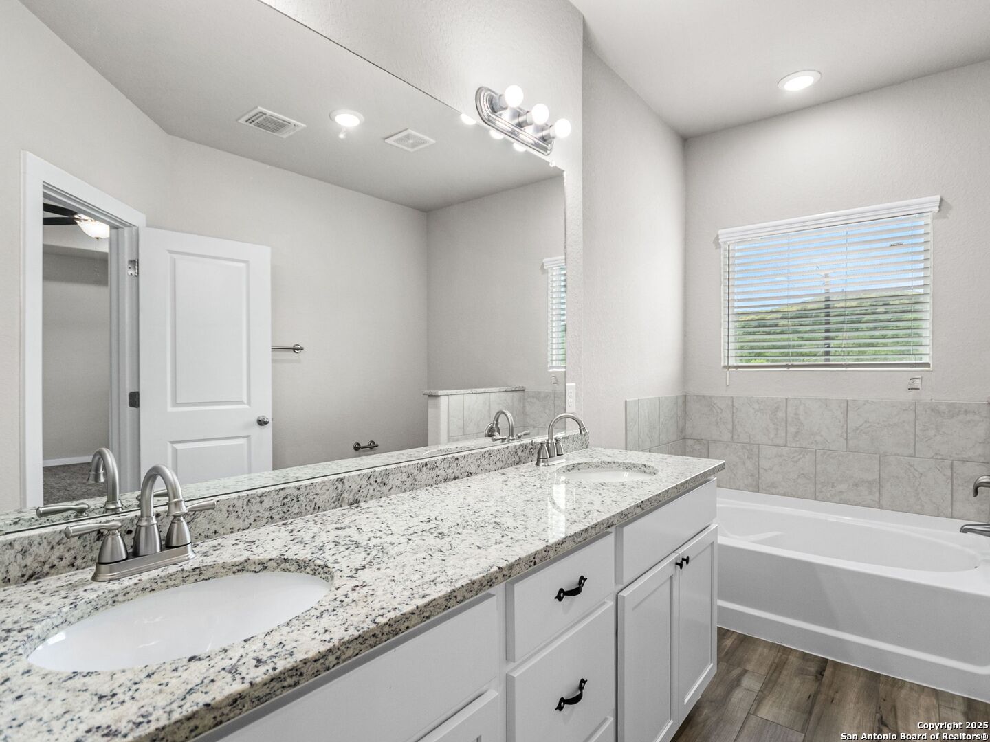 21411 Sir Walter San Antonio TX 78256