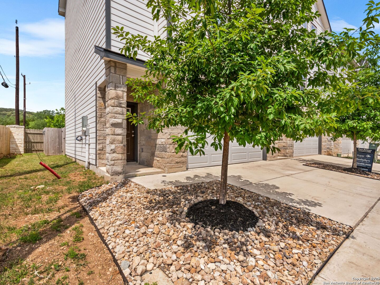 21411 Sir Walter San Antonio TX 78256