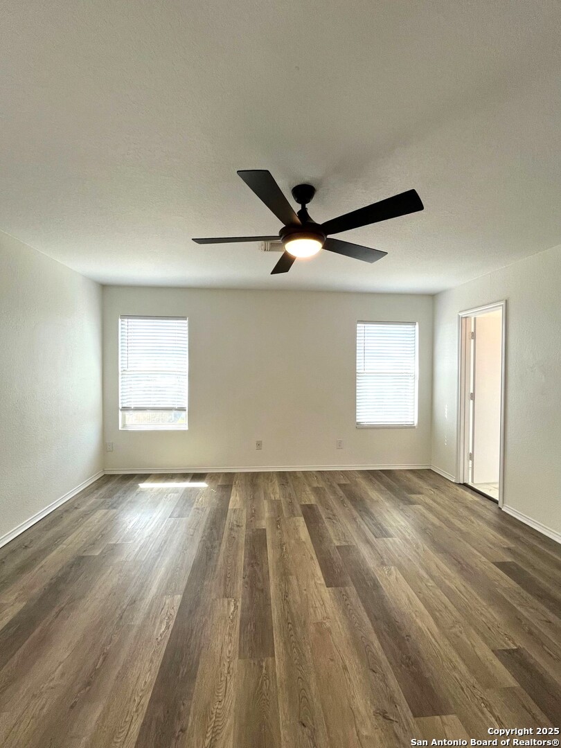 1611 Sunbend Falls San Antonio TX 78224