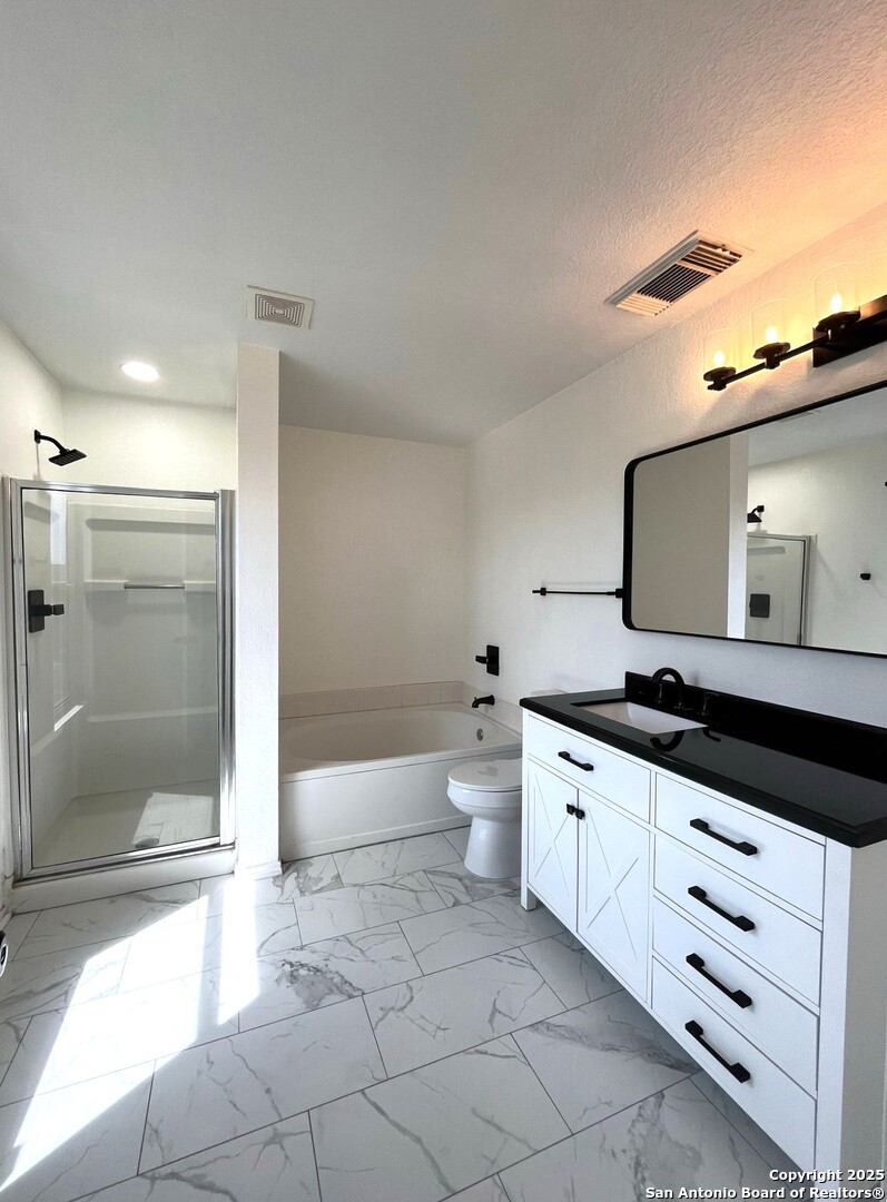 1611 Sunbend Falls San Antonio TX 78224