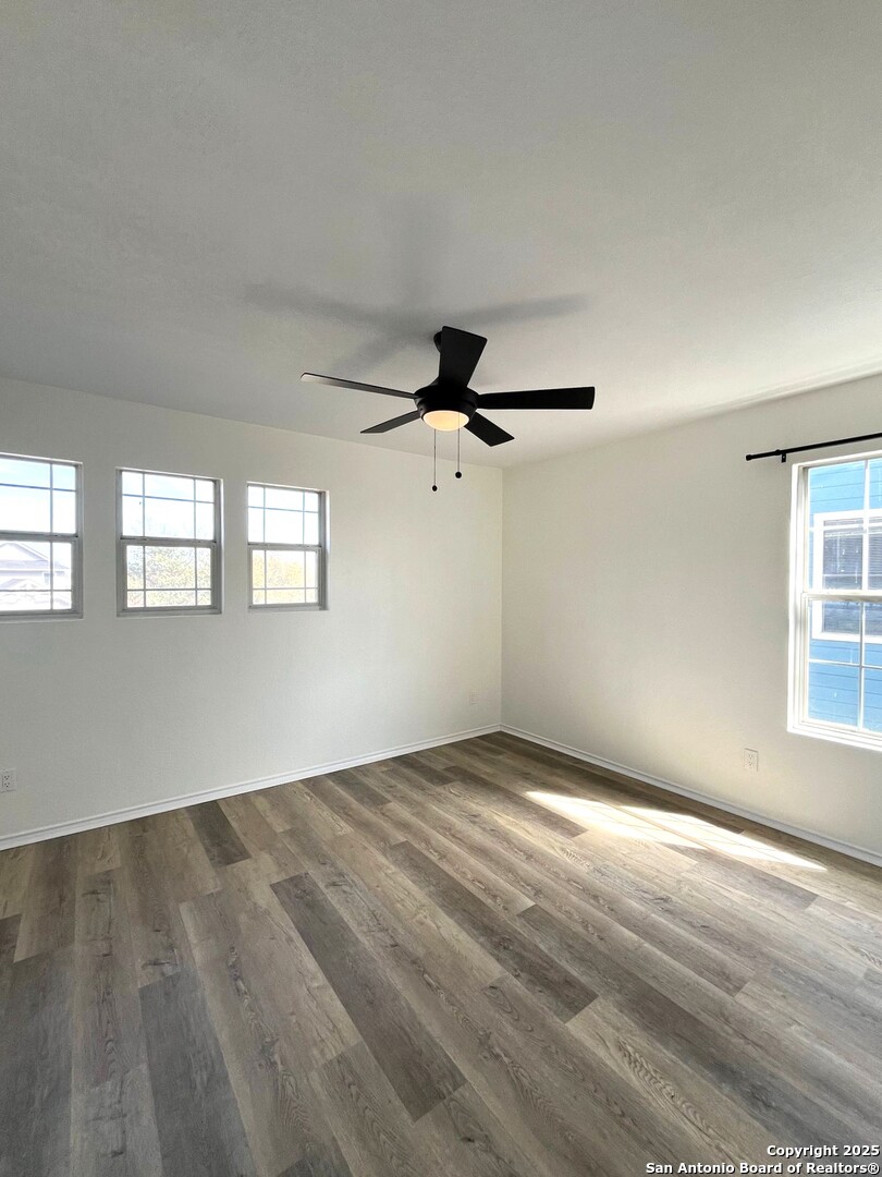 1611 Sunbend Falls San Antonio TX 78224