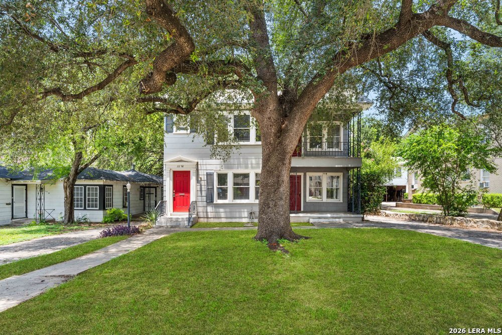 109 W Norwood Court San Antonio TX 78212