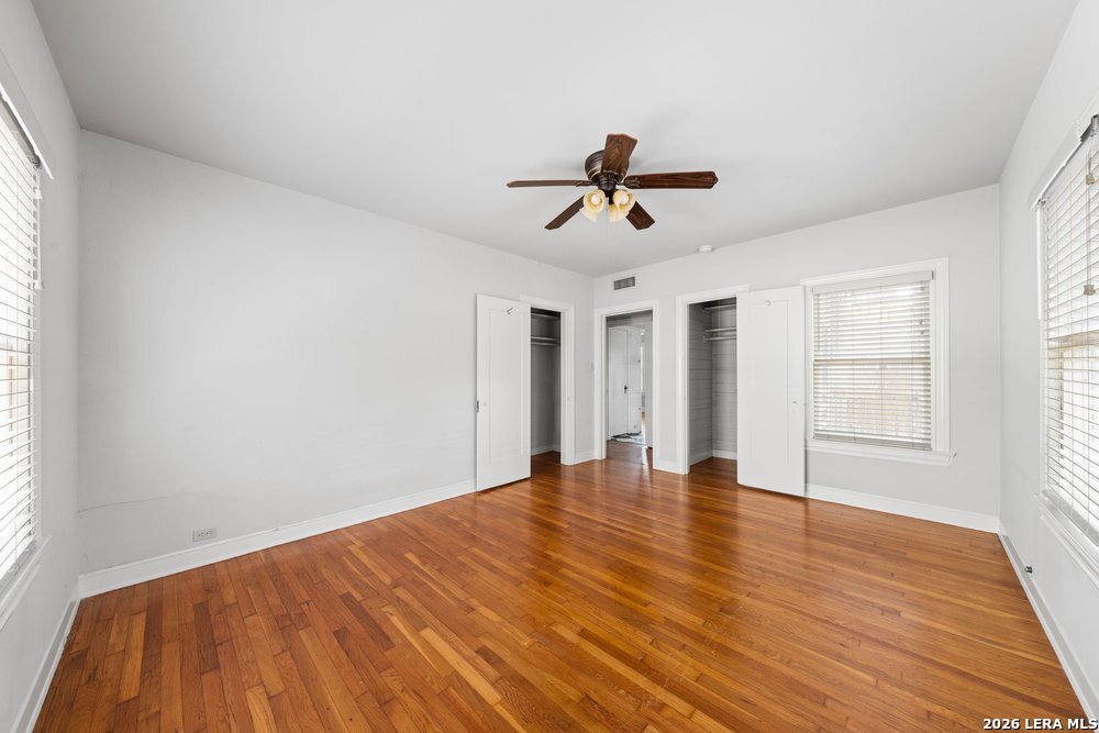 109 W Norwood Court San Antonio TX 78212