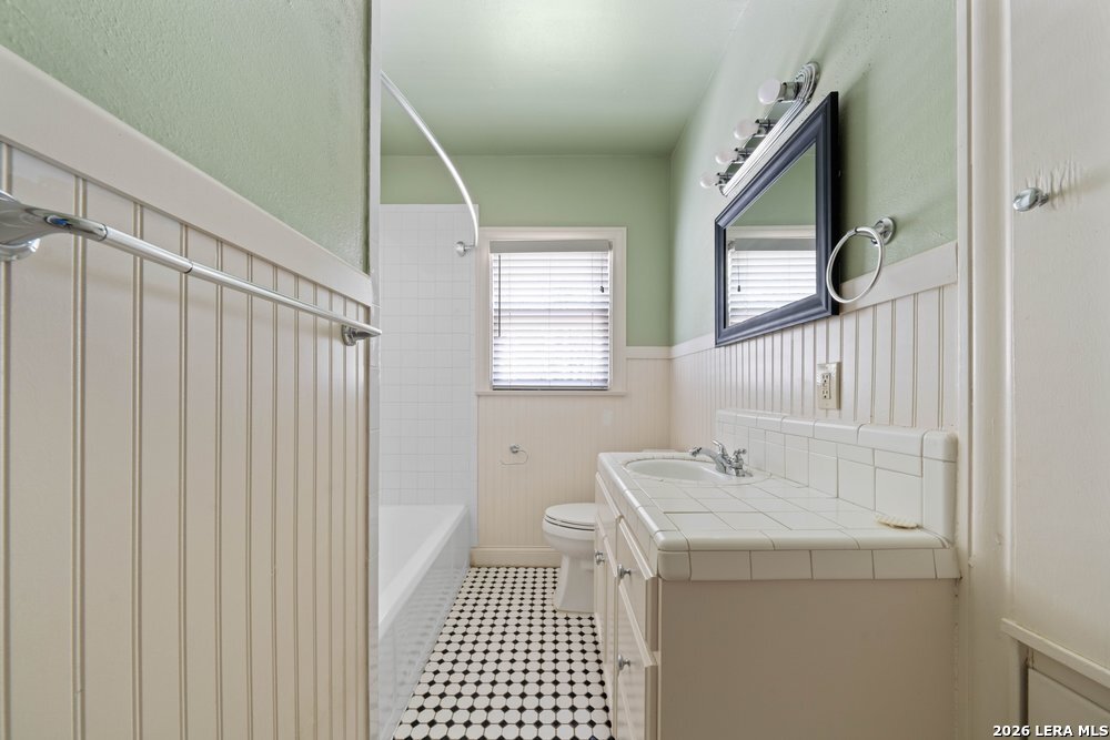 109 W Norwood Court San Antonio TX 78212