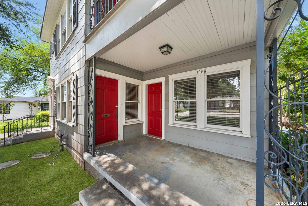 109 W Norwood Court San Antonio TX 78212