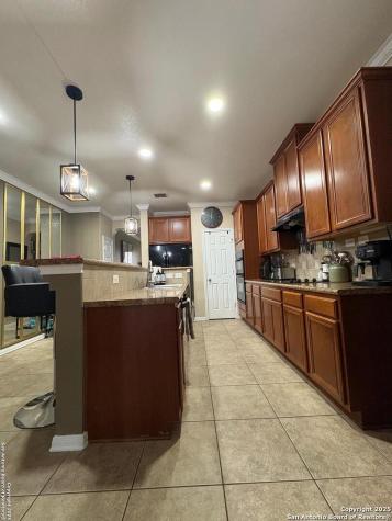 1127 Sundance Fall San Antonio TX 78245