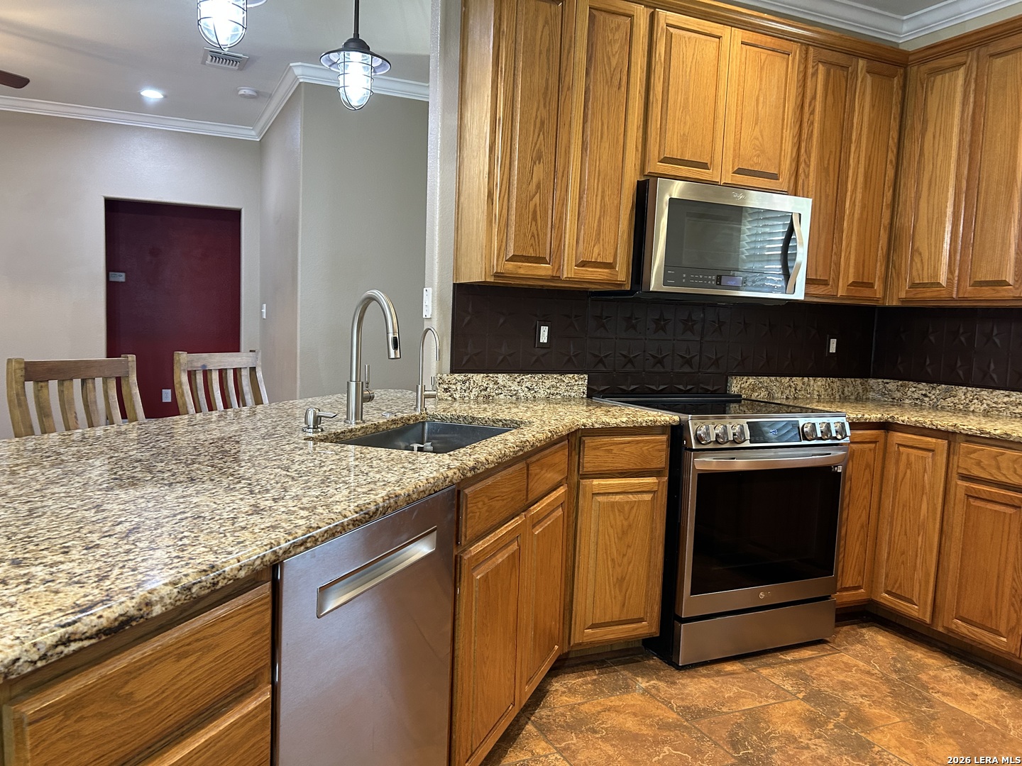 495 Hill Country Drive Pipe Creek TX 78063