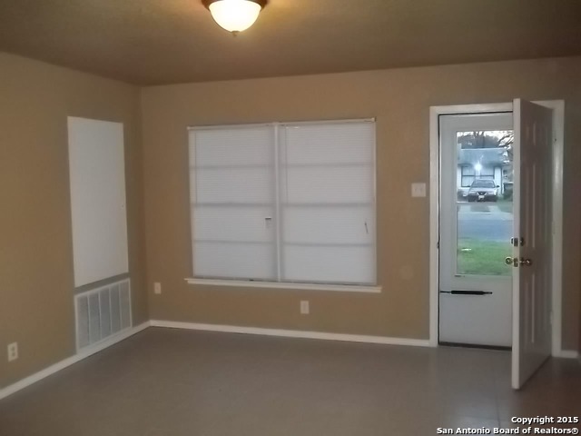 4251 Wild Oak San Antonio TX 78219