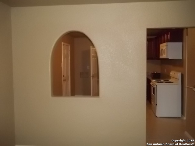 4251 Wild Oak San Antonio TX 78219