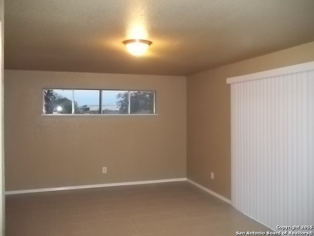 4251 Wild Oak San Antonio TX 78219