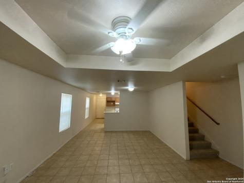 8915 Maverick Draw San Antonio TX 78250