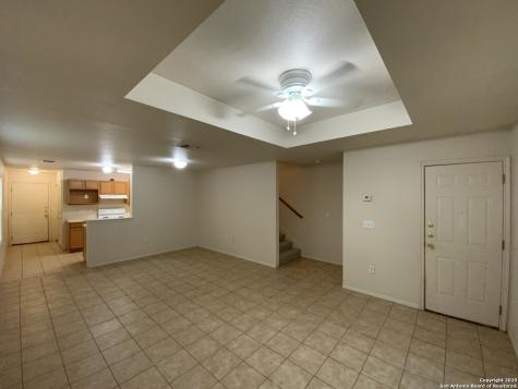 8915 Maverick Draw San Antonio TX 78250