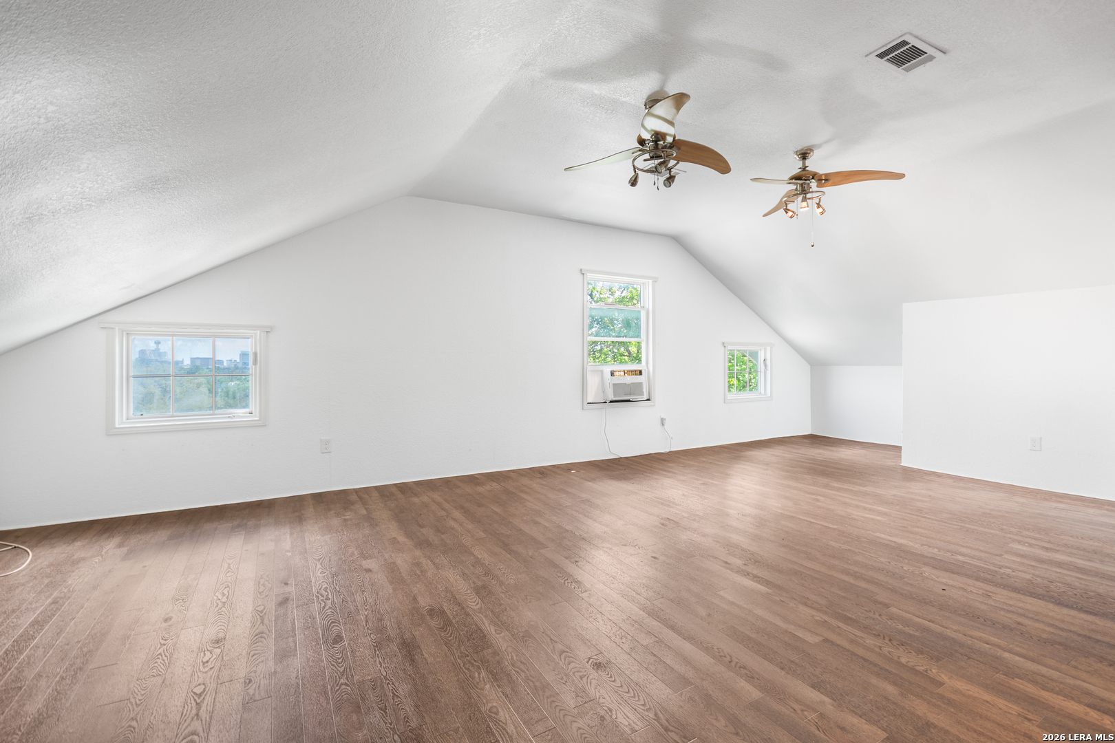 235 E Huisache San Antonio TX 78212
