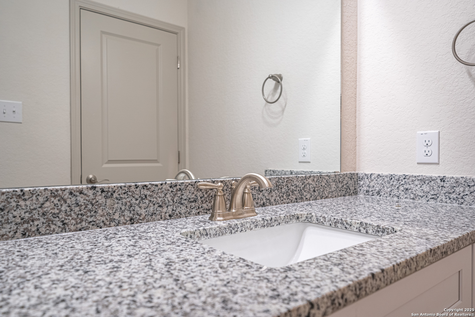 7545 Briarwood Pass San Antonio TX 78252