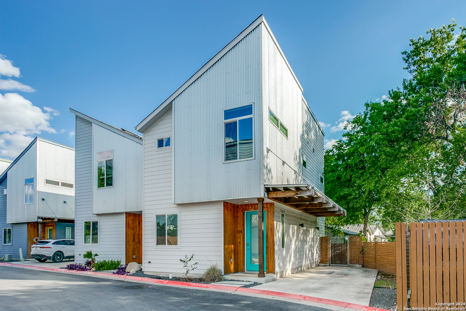 330 Clay San Antonio TX 78204